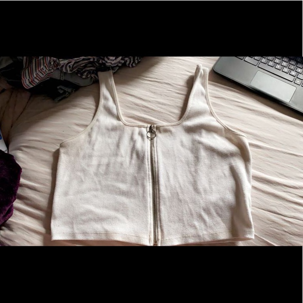 zip-up cropped white tank